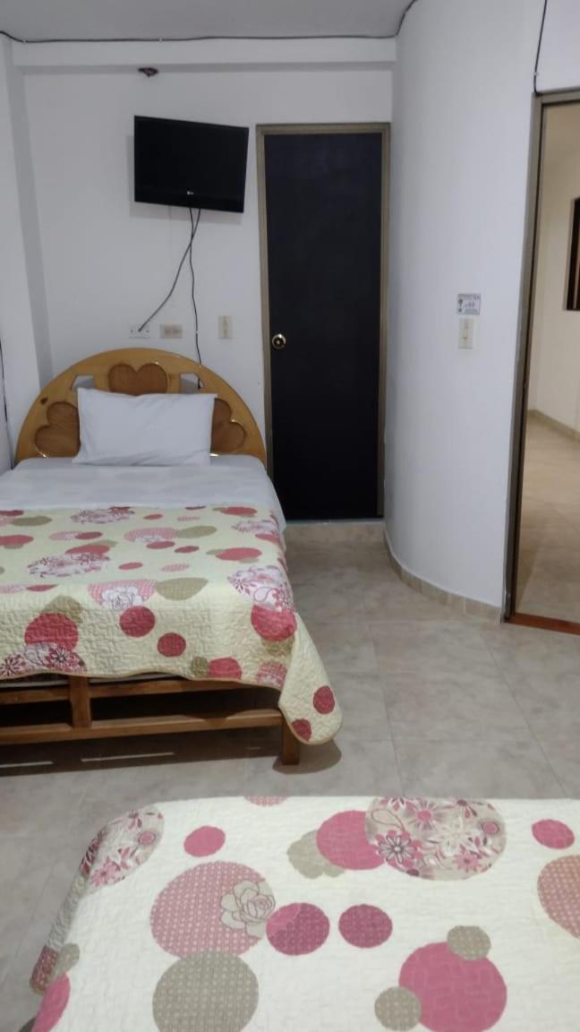 Hotel Del Parque Velez ภายนอก รูปภาพ
